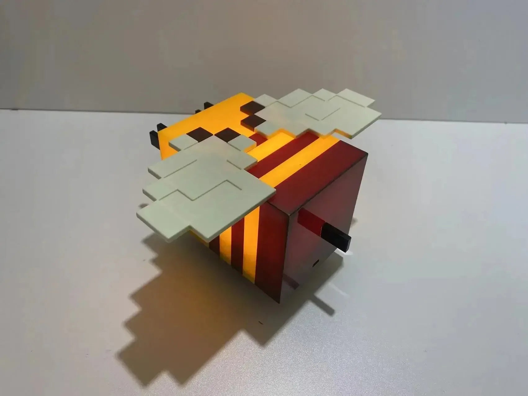 MC LED Toy Creative Bee Night Light